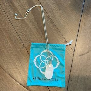 Kendra Scott Inez Long Pendant Necklace